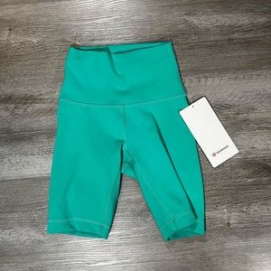 Lululemon Wunder Train High Rise Short 8"